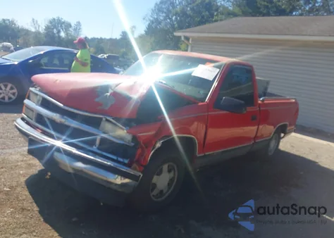 1997 Chevrolet C1500 Fleetside z USA, uszkodzony, nr VIN 1GCEC14R9VZ210661